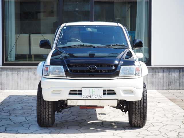 Toyota Hilux 3