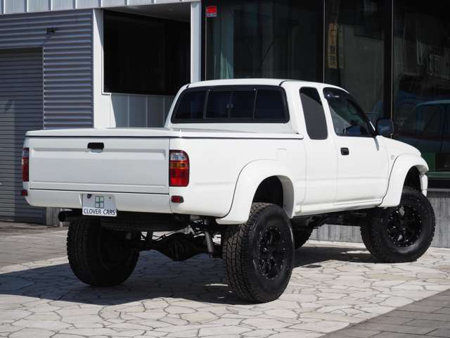 Toyota Hilux 10