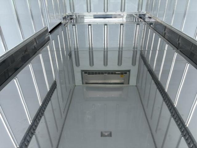 Mitsubishi Fuso Canter 12