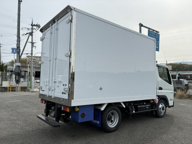 Mitsubishi Fuso Canter 7
