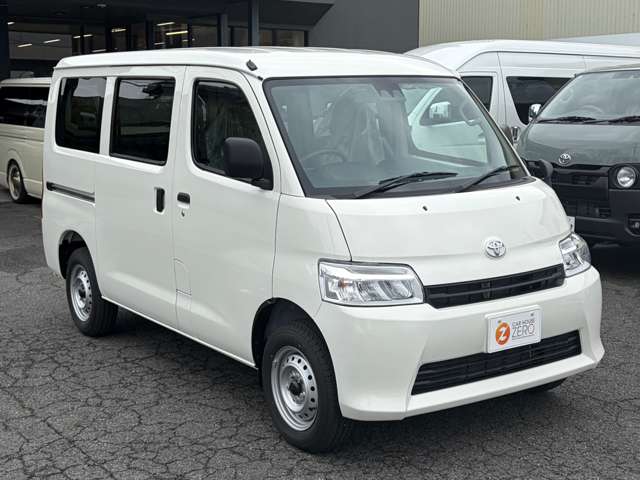 Toyota Town Ace Van 7