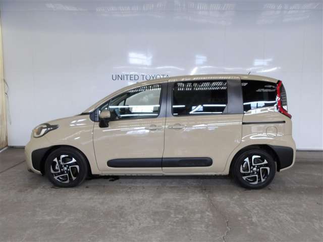 Toyota Sienta 2