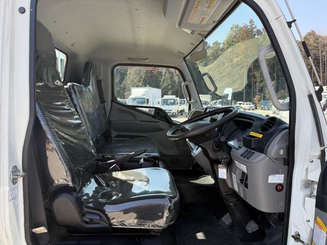 Mitsubishi Fuso Canter EX 11