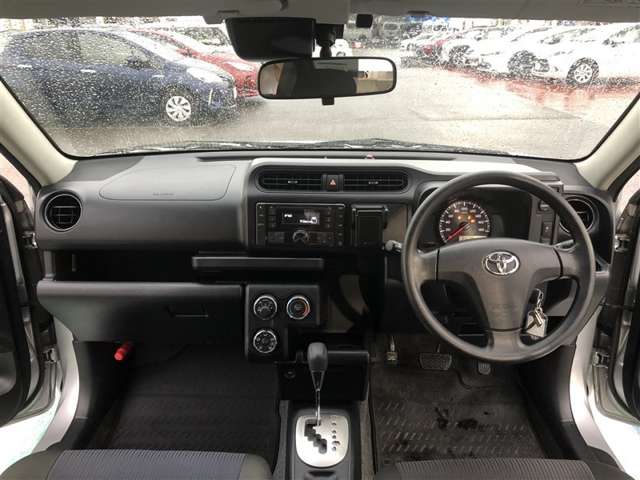 Toyota Succeed Van 4