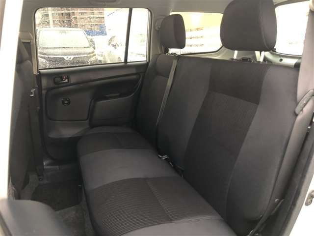 Toyota Succeed Van 6