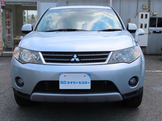 Mitsubishi Outlander 2