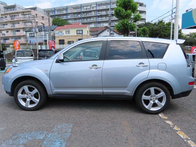 Mitsubishi Outlander 3