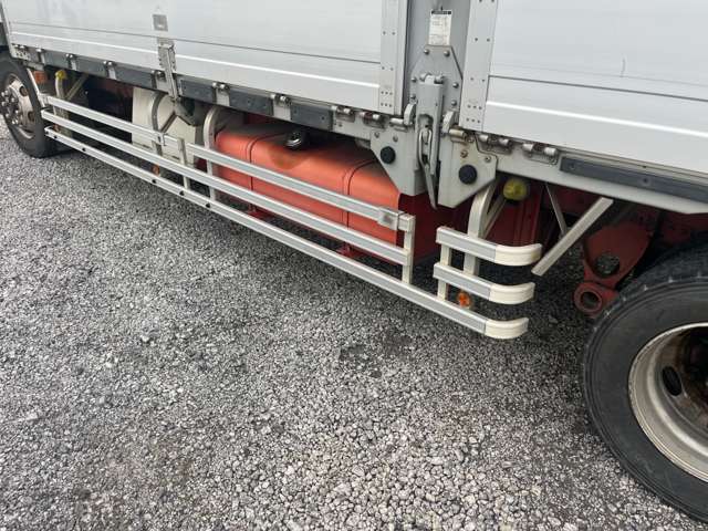 Hino Profia 11
