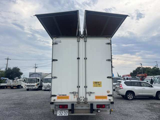 Hino Profia 7