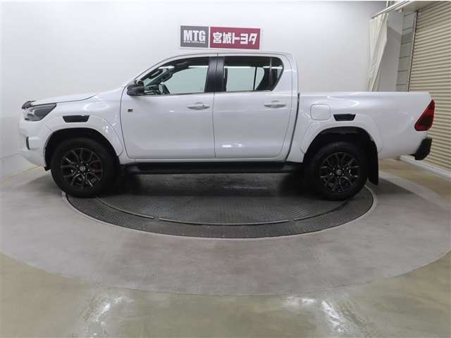 Toyota Hilux 9