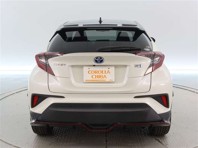 Toyota C-HR 4