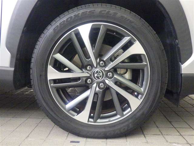 Toyota Corolla Cross 8