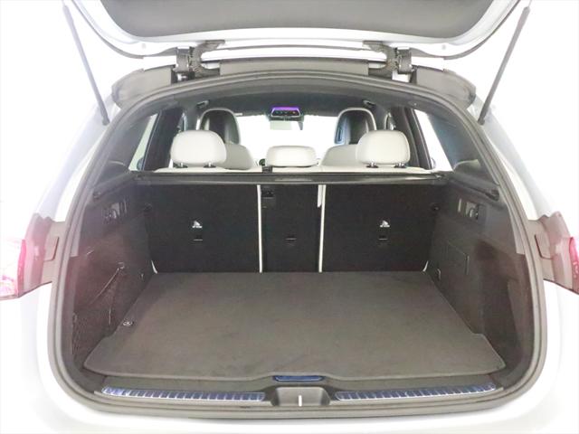 Mercedes-Benz GLC 10