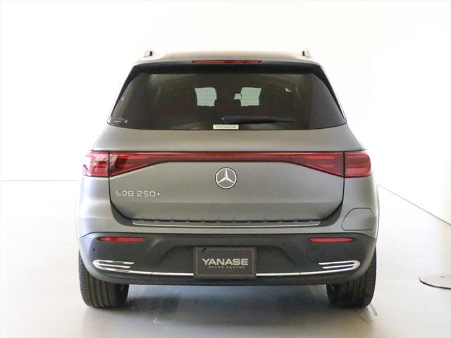 Mercedes-Benz EQB 3