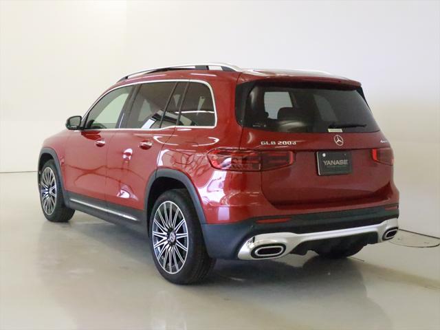 Mercedes-Benz GLB 4