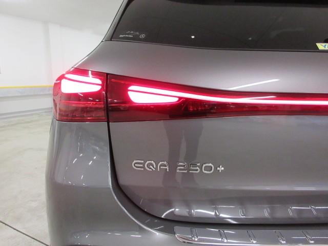 Mercedes-Benz EQA 5