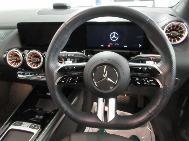 Mercedes-Benz EQA 8