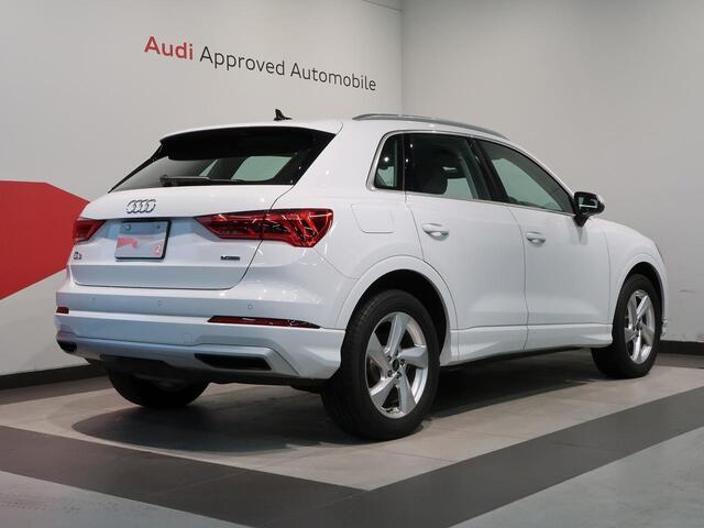 Audi Q3 4