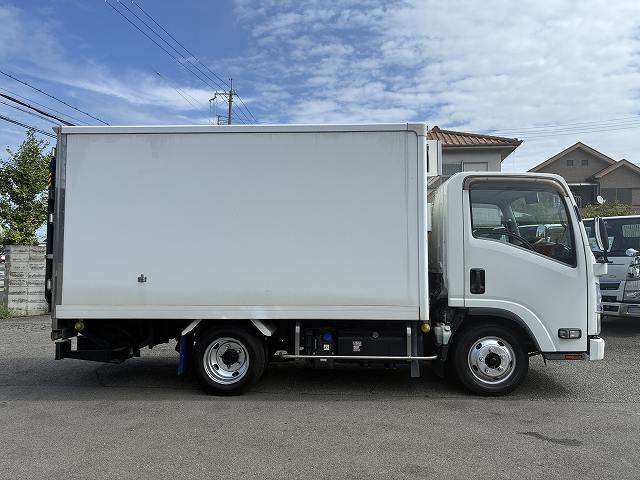 Isuzu Elf 5