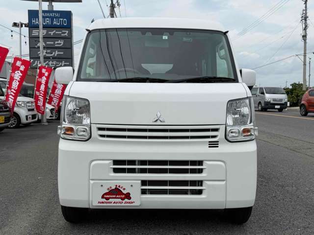 Mitsubishi Minicab Van 2