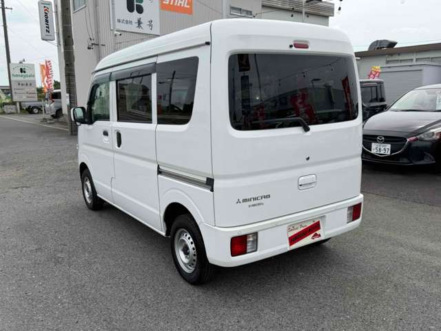 Mitsubishi Minicab Van 7