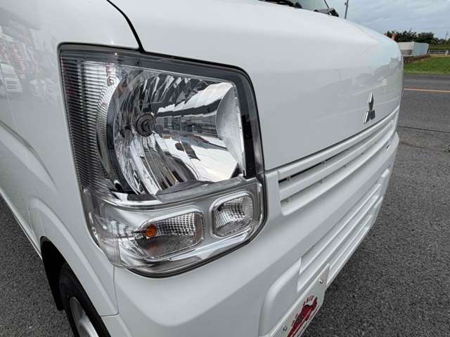 Mitsubishi Minicab Van 9