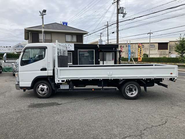 Mitsubishi Fuso Canter 4