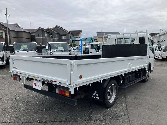 Mitsubishi Fuso Canter 8
