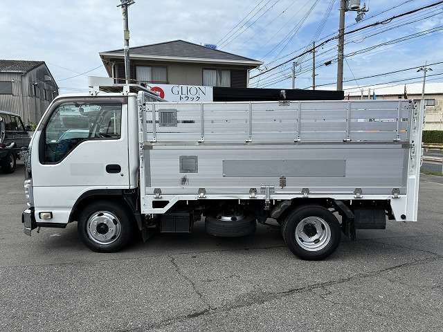 Isuzu Elf 4