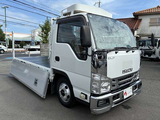Isuzu Elf 10