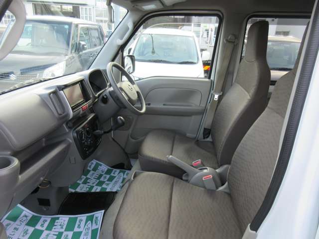 Nissan NV100 Clipper 12