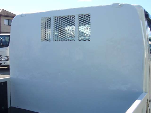 Mitsubishi Fuso Canter 10