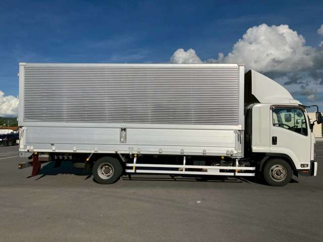 Isuzu Forward 3