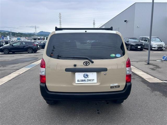 Toyota Succeed Van 7