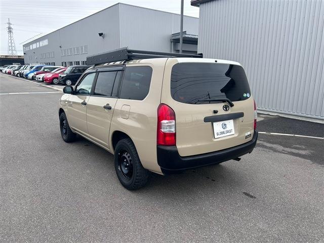 Toyota Succeed Van 8