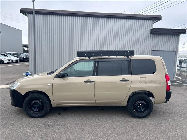 Toyota Succeed Van 9