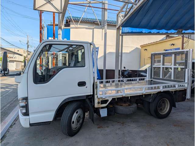 Isuzu Elf 7