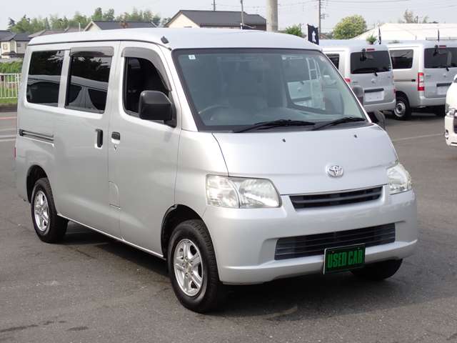 Toyota Light Ace Van 9