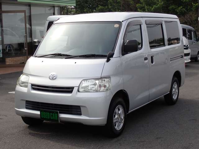 Toyota Light Ace Van 10