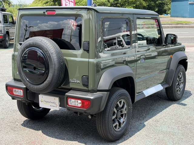 Suzuki Jimny Sierra 10