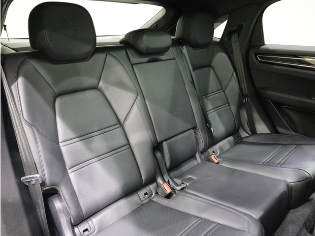 Porsche Cayenne Coupe 11