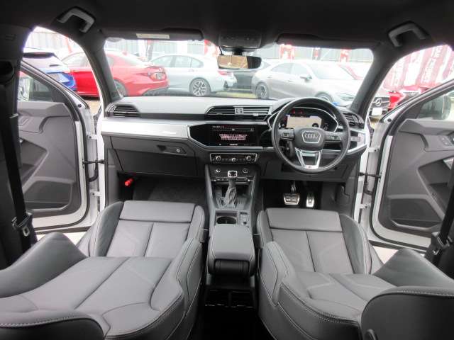 Audi Q3 Sportback 7