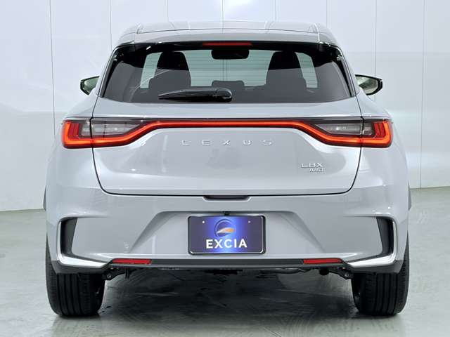 Lexus LBX 10