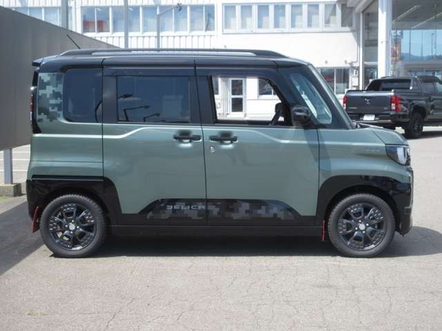 Mitsubishi Delica Mini 5