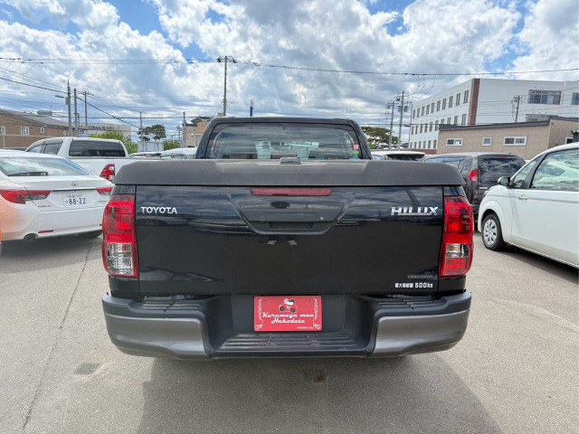 Toyota Hilux 4