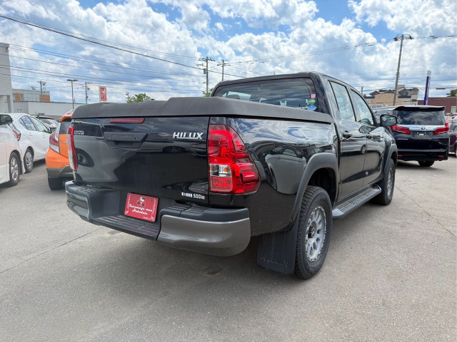 Toyota Hilux 5