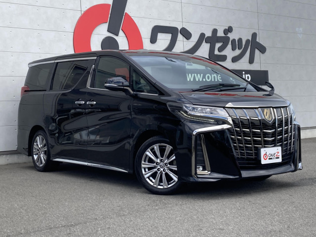 Toyota Alphard 4