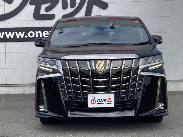 Toyota Alphard 5