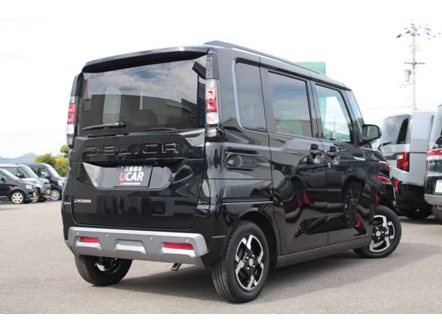 Mitsubishi Delica Mini 2