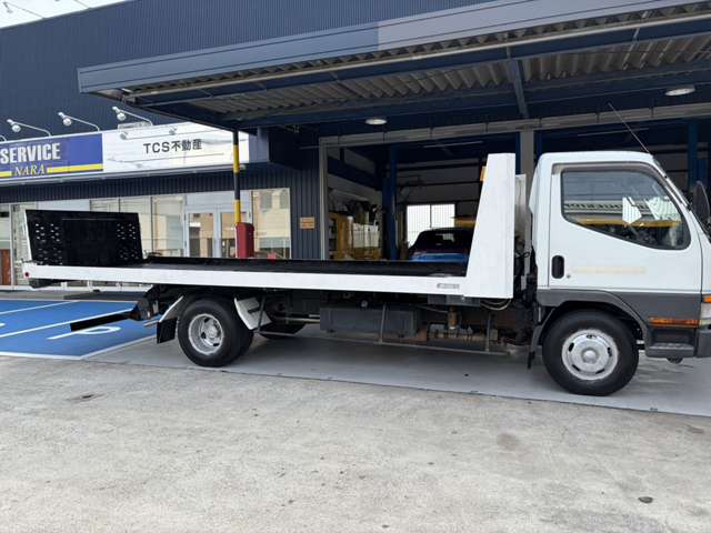 Mitsubishi Fuso Canter 4